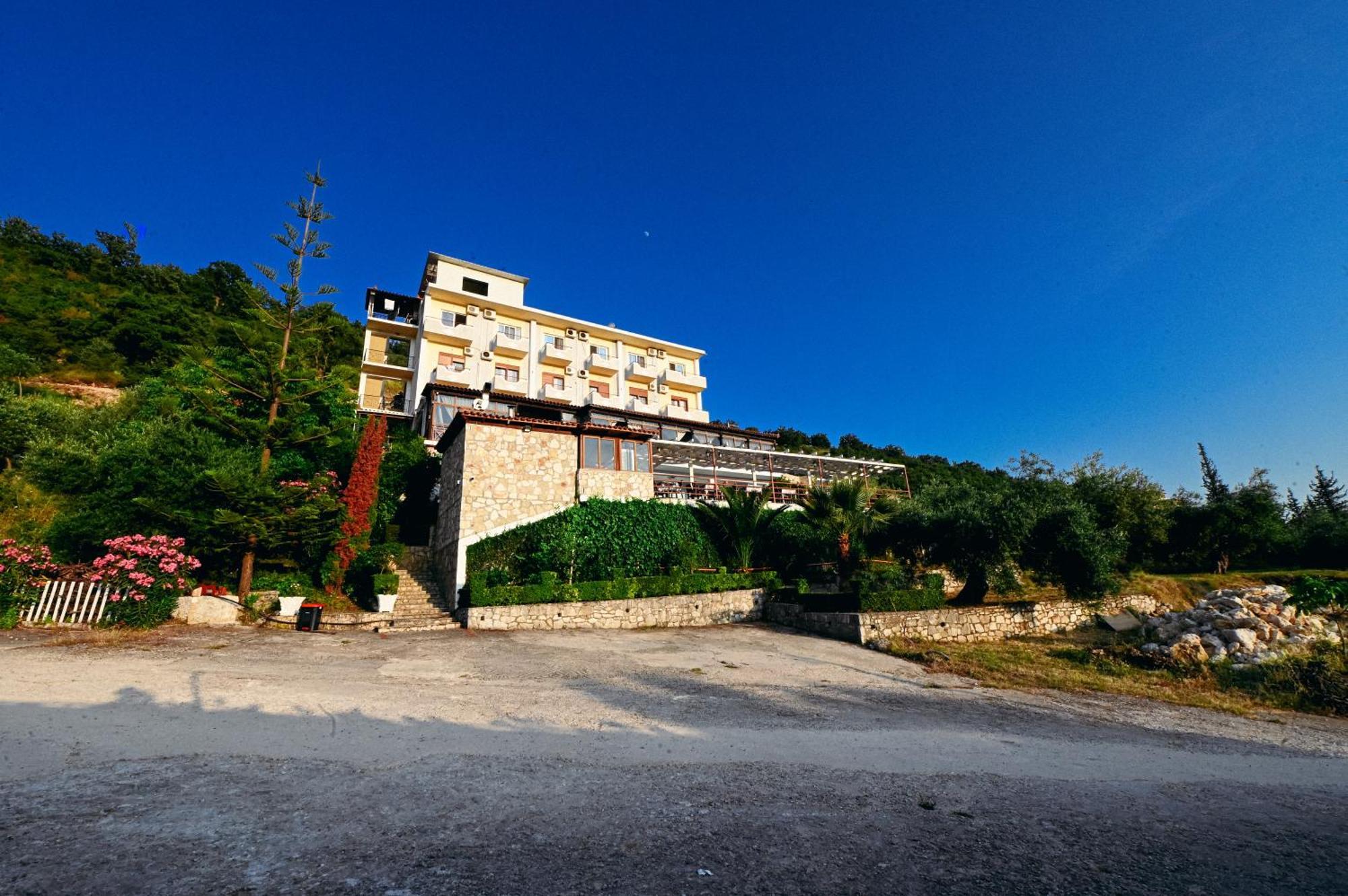 Hotel Panorama Himare Esterno foto